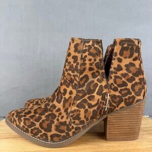 Not Rated Tarim Block Heel Ankle Bootie Animal Print Women’s Size 10 US